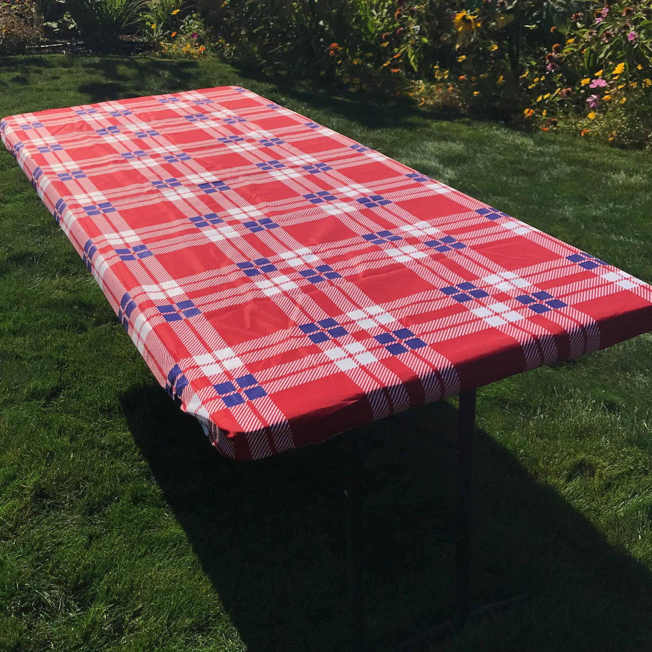 In the Breeze Plaid 6 Foot Fitted Tablecloth