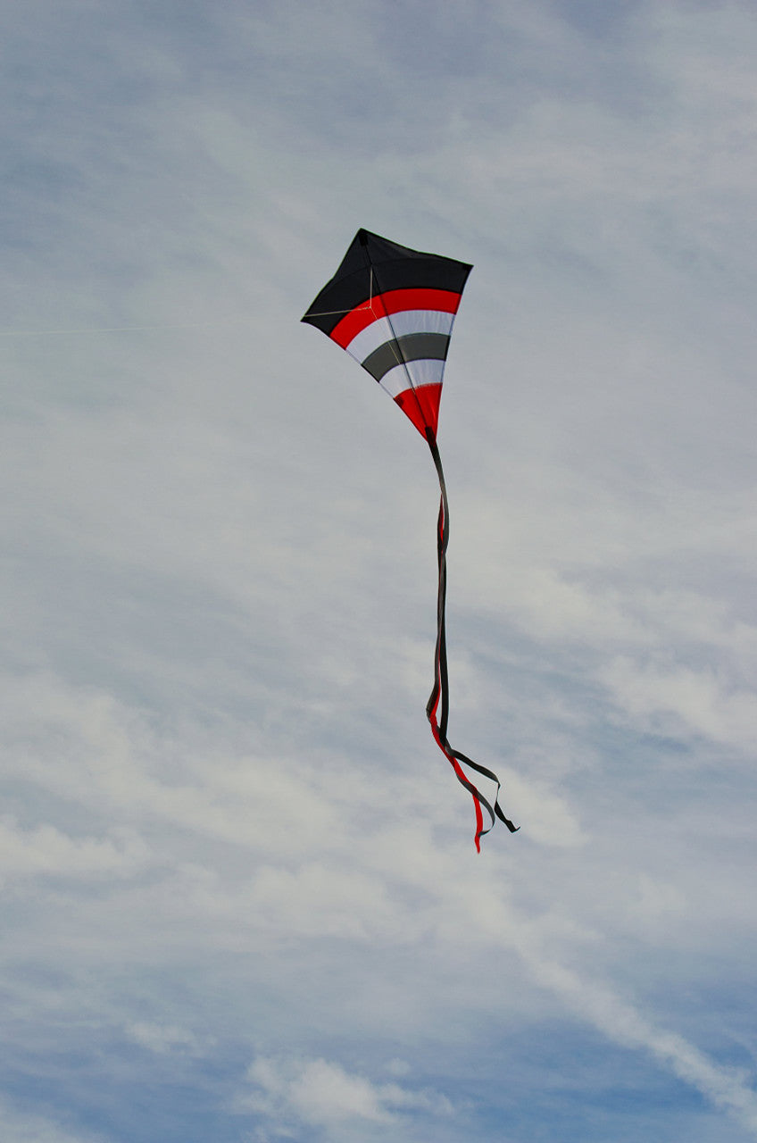 In the Breeze Blazer Arch 27" Diamond Kite